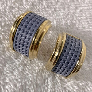 Vintage Grey Houndstooth With Gold  Tone Metal Thick Small Hoop Clip On Earrings